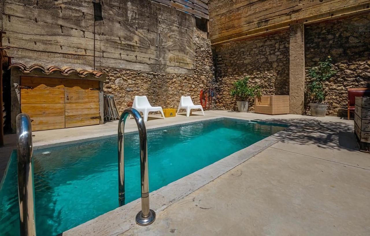 Pool Boutique Apartment Жерона Екстер'єр фото